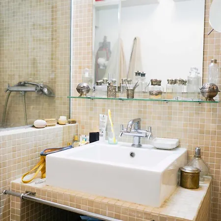 Charming 50 M Cocoon In 10th Apartament